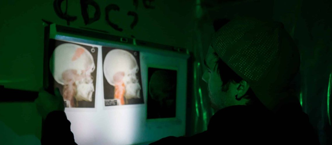 escape rooms Calgary - lighting in escape rooms